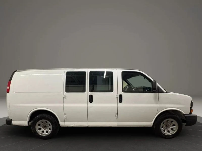 2014 GMC Savana - Image 6 of 12