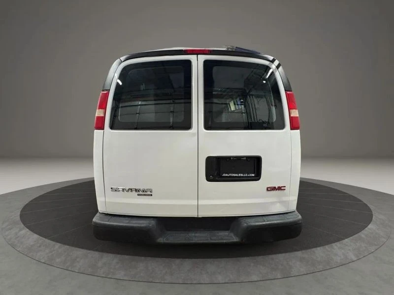 2014 GMC Savana - Image 4 of 12