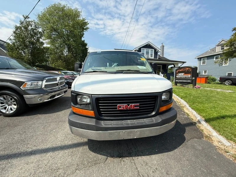 2014 GMC Savana - Image 2 of 11