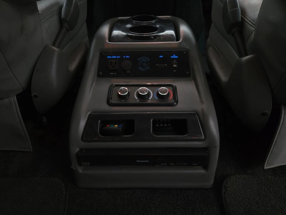 2014 GMC Savana - Image 6 of 12