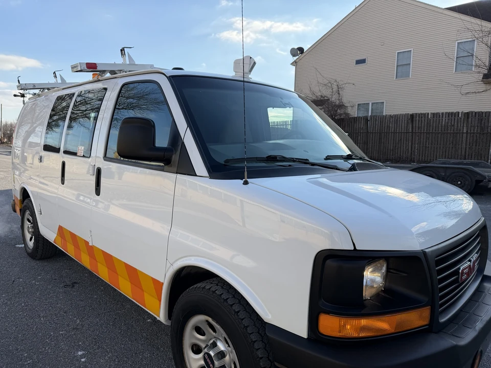 2014 GMC Savana - Image 6 of 21