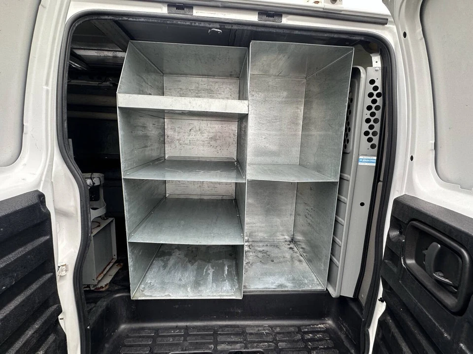 2014 GMC Savana - Image 6 of 21