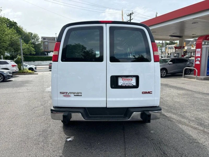 2014 GMC Savana - Image 5 of 12