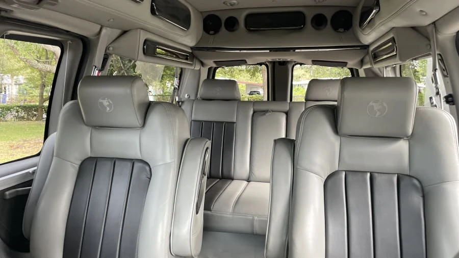 2014 GMC Savana - Image 27 of 29