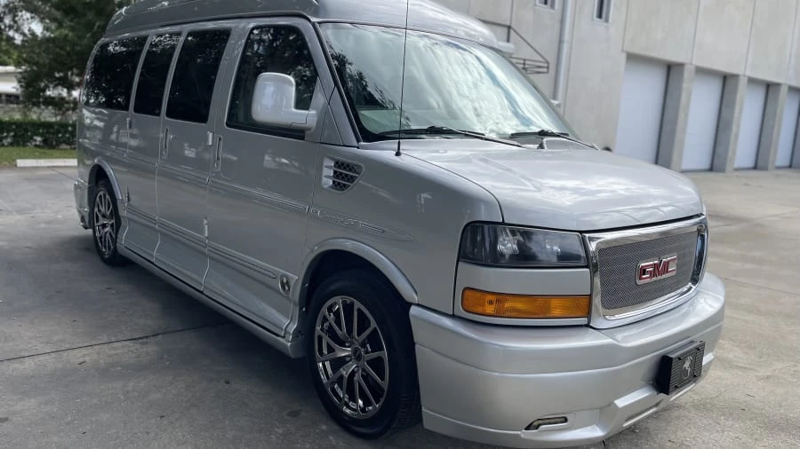 2014 GMC Savana - Image 6 of 29