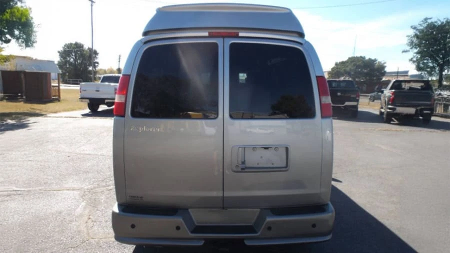 2014 GMC Savana - Image 5 of 24