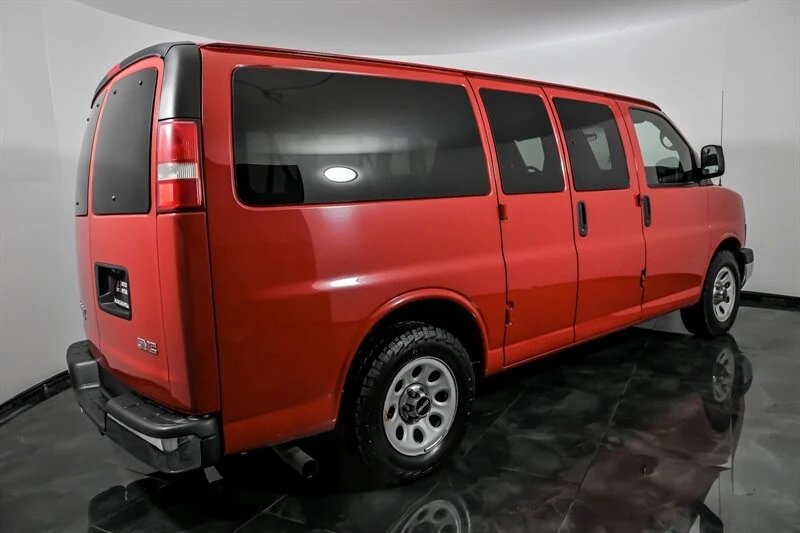 2014 GMC Savana - Image 10 of 21