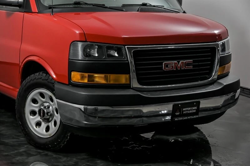 2014 GMC Savana - Image 2 of 21
