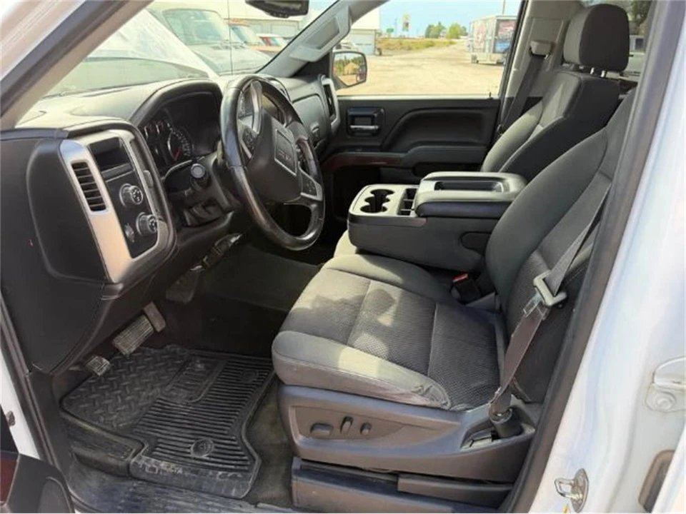 2014 GMC Sierra 4th Gen - Image 3 of 13
