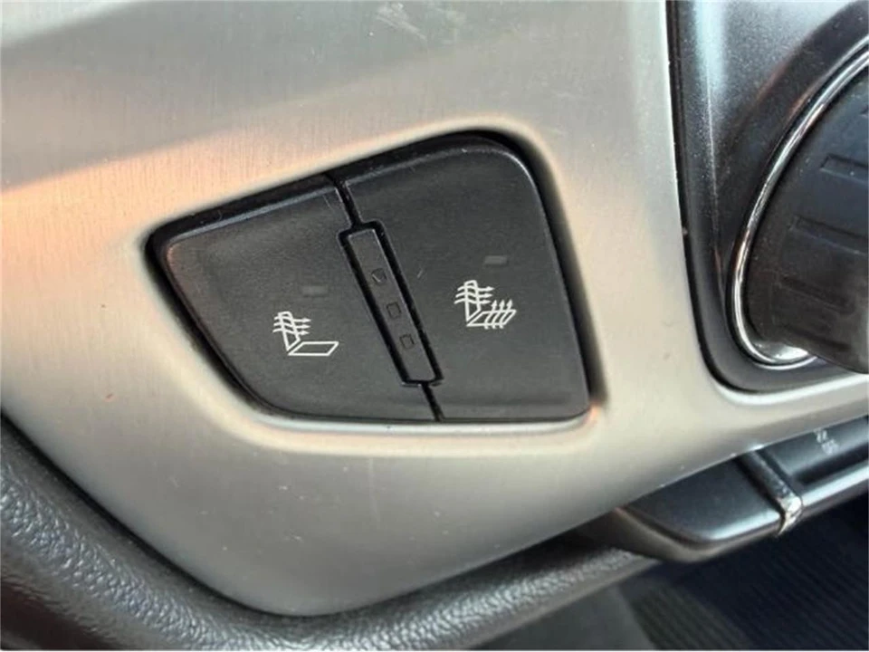 2014 GMC Sierra 4th Gen - Image 4 of 13