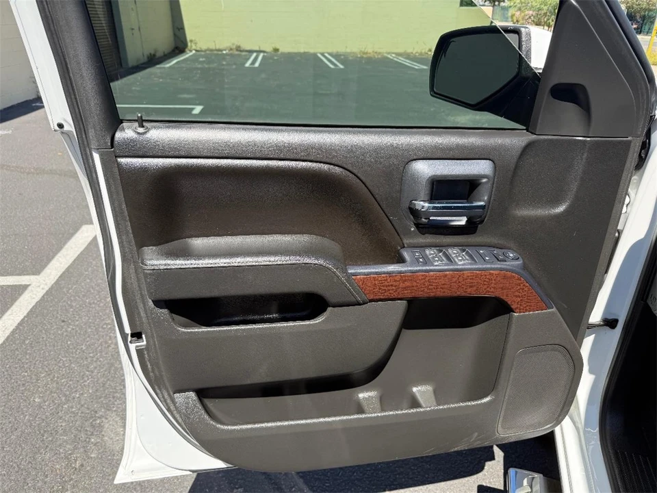 2014 GMC Sierra 4th Gen - Image 11 of 26