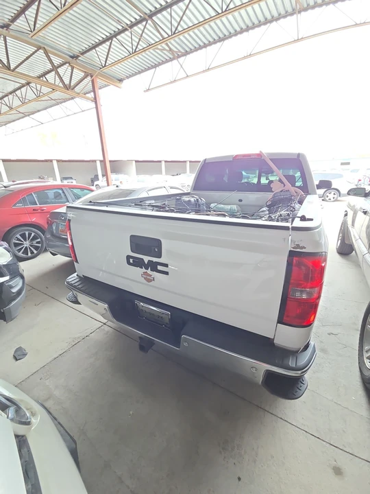 2014 GMC Sierra 4th Gen - Image 4 of 9
