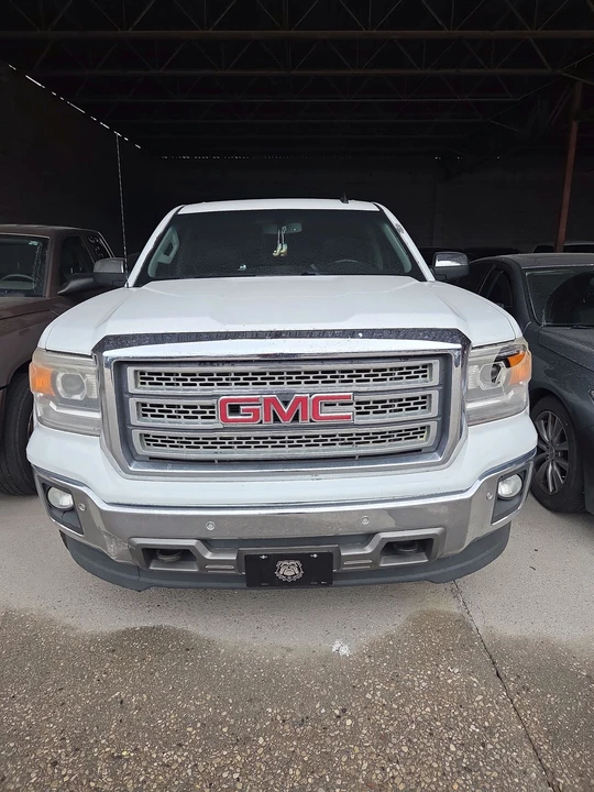 2014 GMC Sierra 4th Gen - Image 2 of 9