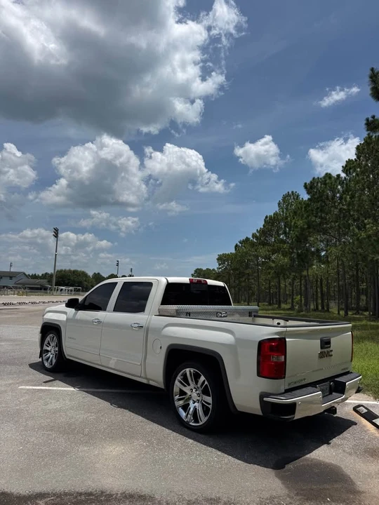2014 GMC Sierra 4th Gen - Image 3 of 16