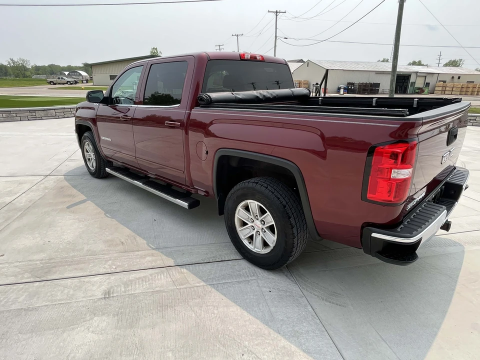 2014 GMC Sierra 4th Gen - Image 11 of 31