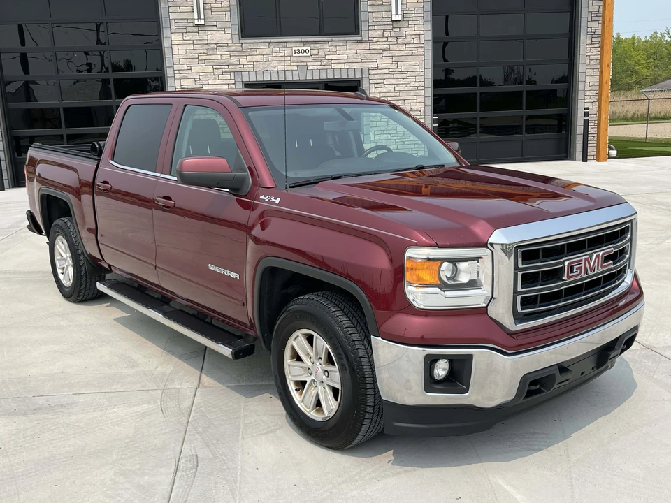 2014 GMC Sierra 4th Gen - Image 2 of 31