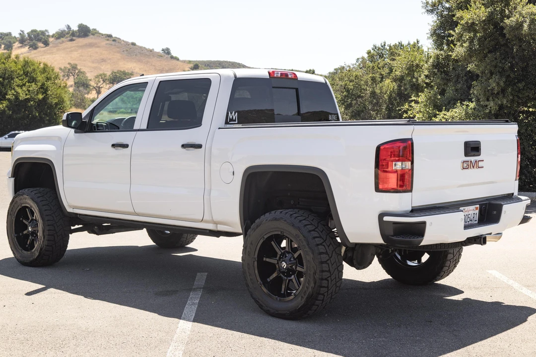 2014 GMC Sierra 4th Gen - Image 4 of 31
