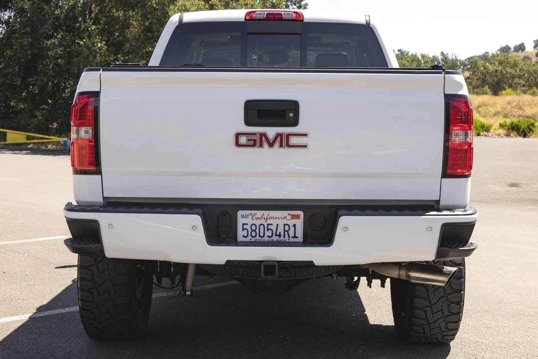 2014 GMC Sierra 4th Gen - Image 5 of 31