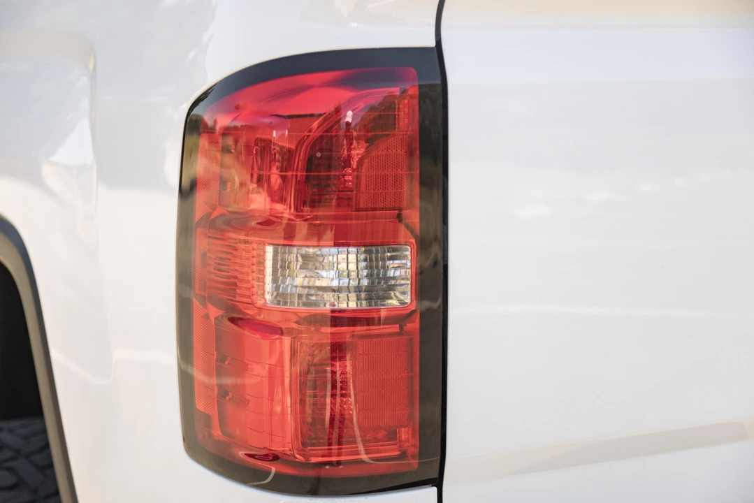 2014 GMC Sierra 4th Gen - Image 18 of 31