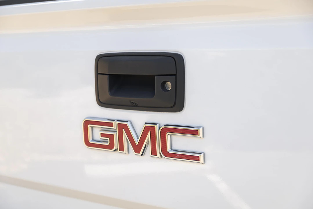 2014 GMC Sierra 4th Gen - Image 20 of 31