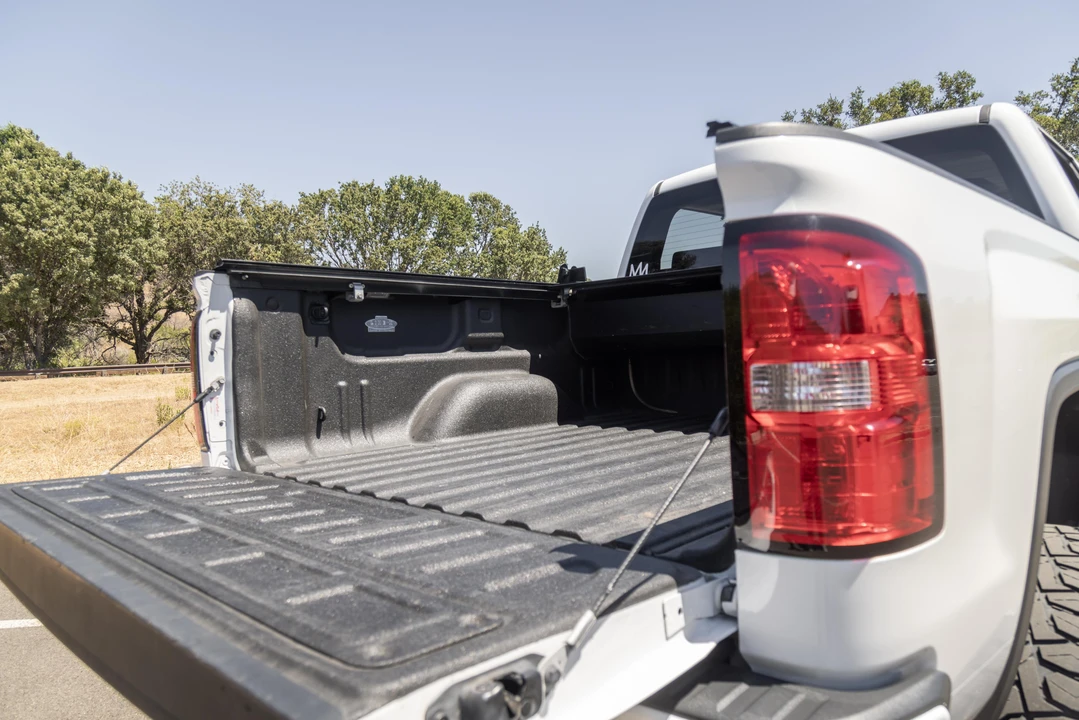 2014 GMC Sierra 4th Gen - Image 24 of 31