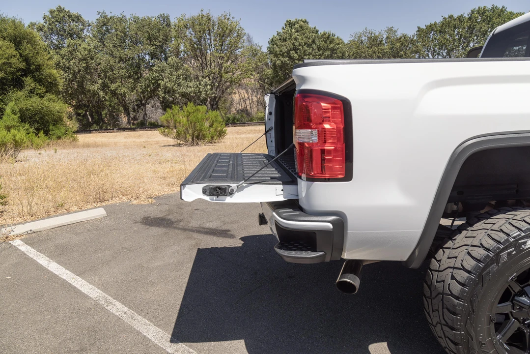 2014 GMC Sierra 4th Gen - Image 28 of 31