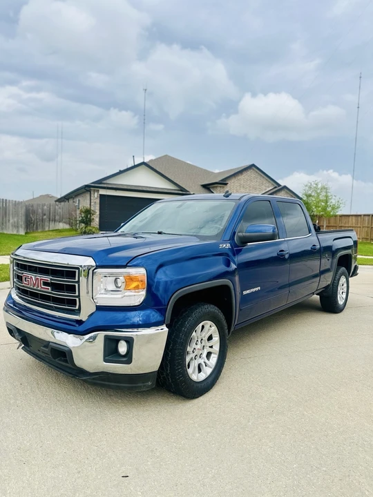 2014 GMC Sierra 4th Gen - Image 2 of 10