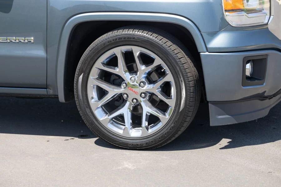 2014 GMC Sierra 4th Gen - Image 12 of 31