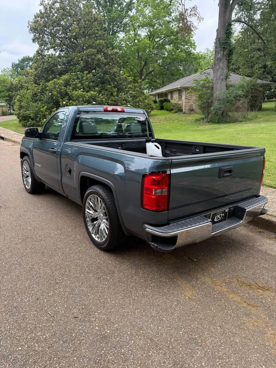 2014 GMC Sierra 4th Gen - Image 2 of 9
