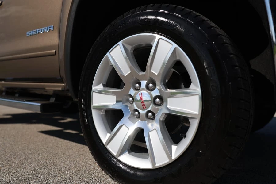 2014 GMC Sierra 4th Gen - Image 28 of 31