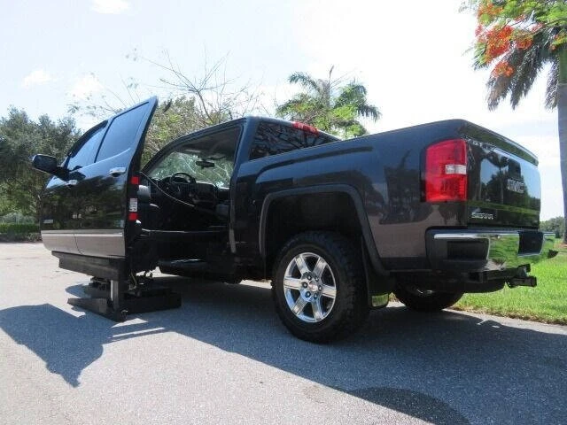2014 GMC Sierra 4th Gen - Image 4 of 12