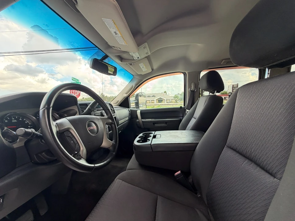2014 GMC Sierra Heavy Duty 3rd Gen - Image 23 of 31