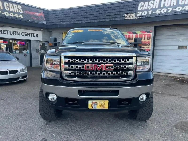 2014 GMC Sierra Heavy Duty 4th Gen - Image 2 of 12