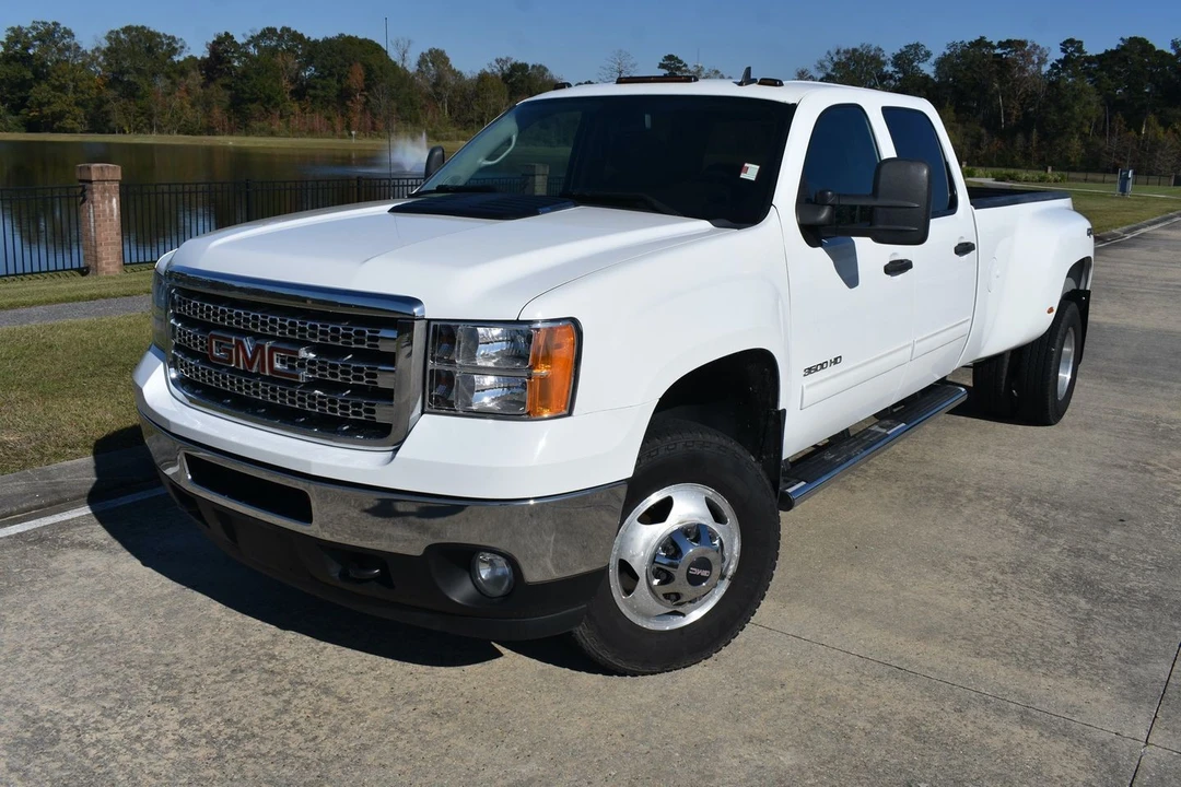 2014 GMC Sierra Heavy Duty 3rd Gen - Image 6 of 12