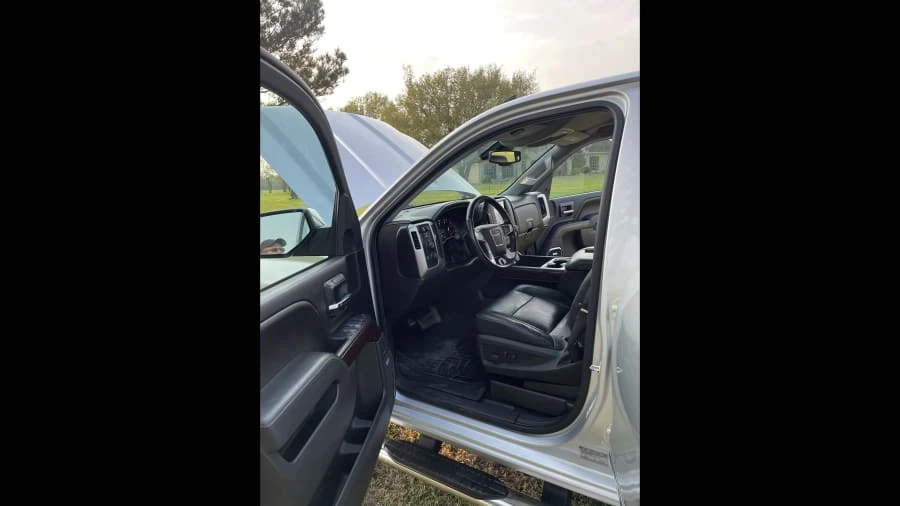 2014 GMC Sierra 4th Gen - Image 4 of 31