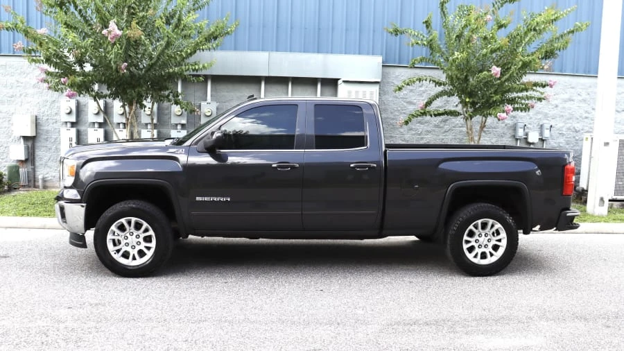 2014 GMC Sierra 4th Gen - Image 2 of 17