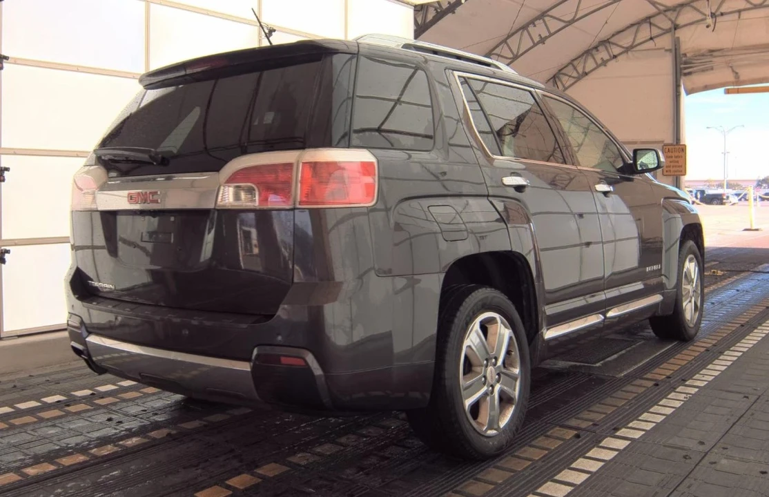 2014 GMC Terrain - Image 4 of 11