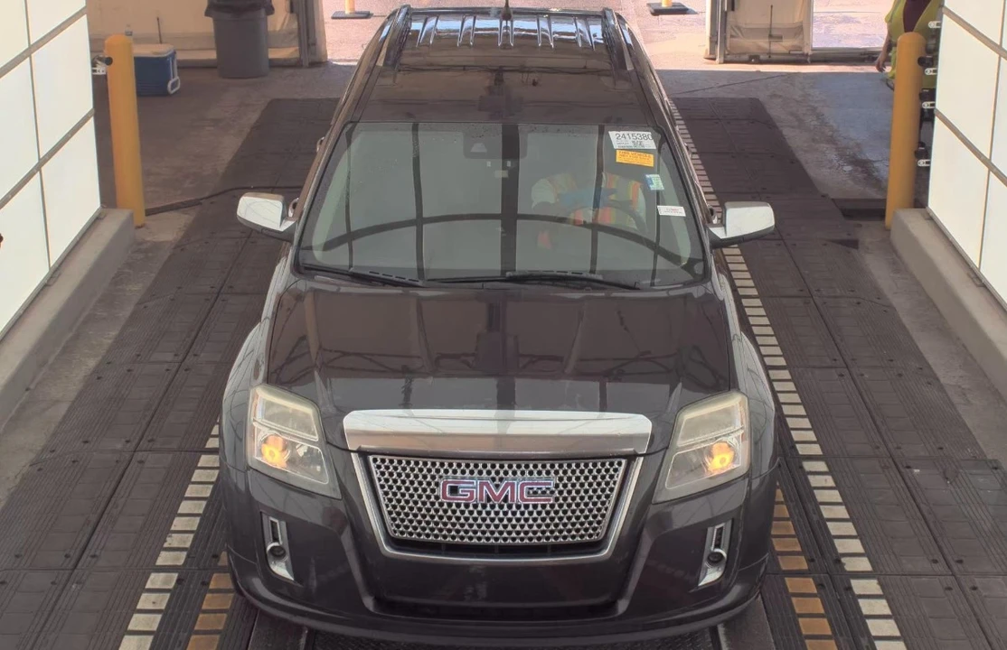 2014 GMC Terrain - Image 2 of 11