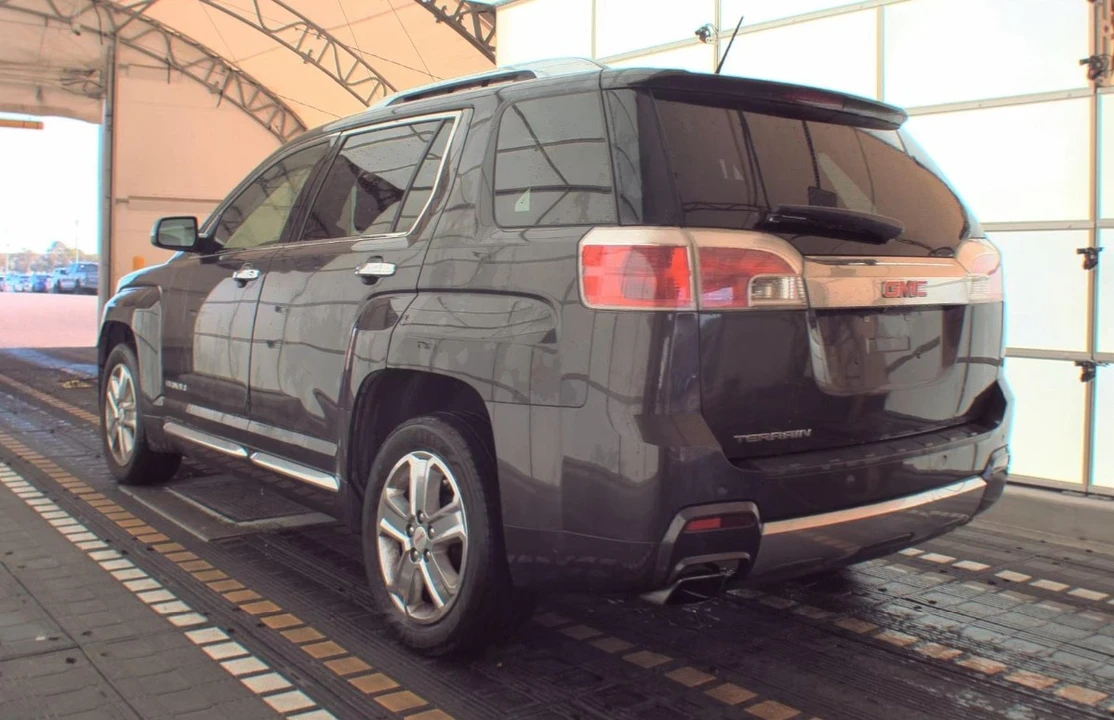 2014 GMC Terrain - Image 6 of 11
