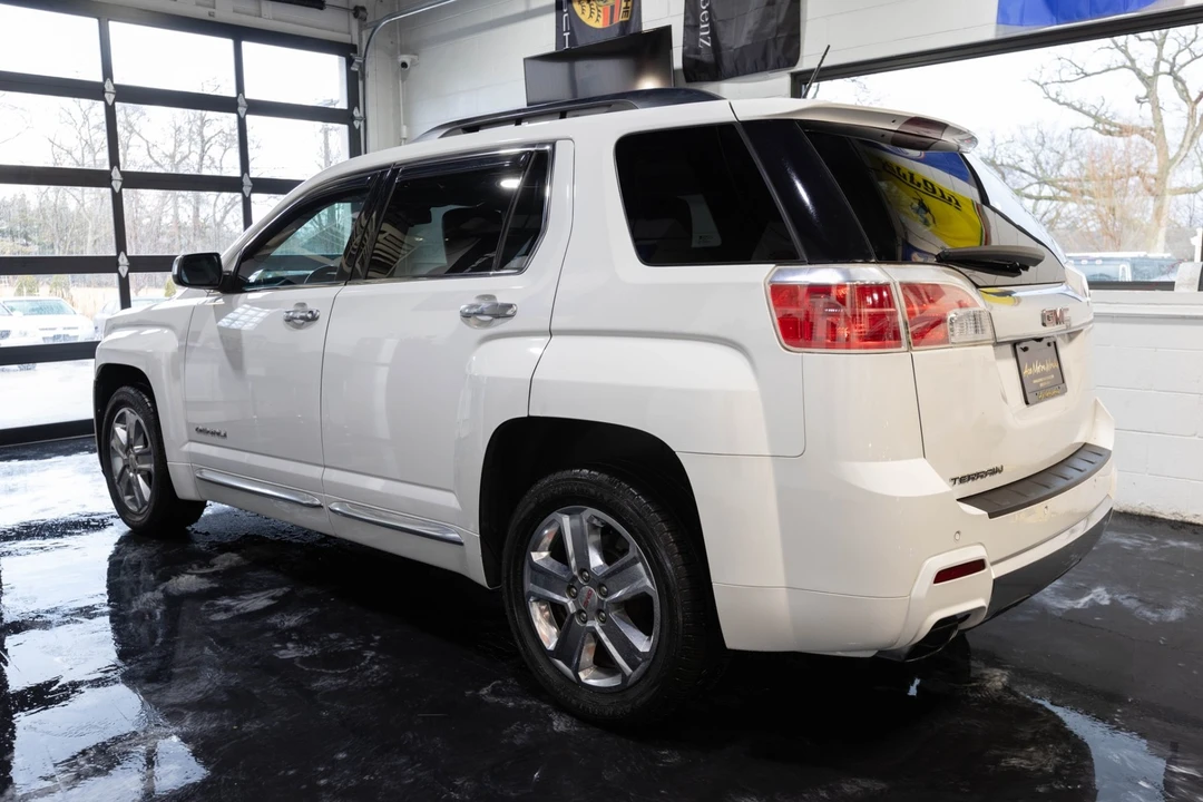 2014 GMC Terrain - Image 8 of 21