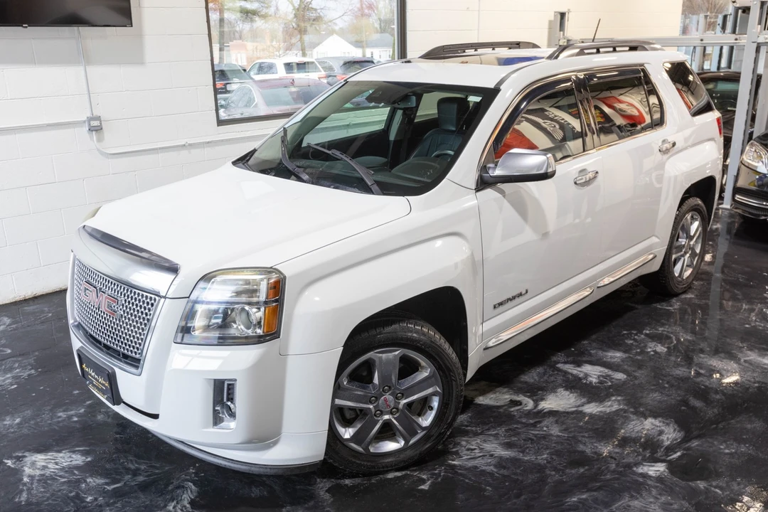 2014 GMC Terrain - Image 2 of 21