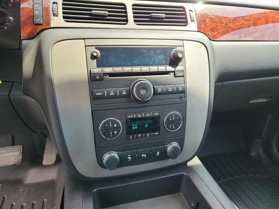 2014 GMC Yukon 3rd Gen - Image 15 of 31