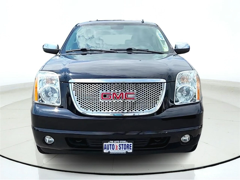 2014 GMC Yukon 3rd Gen - Image 2 of 31