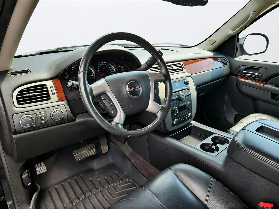 2014 GMC Yukon 3rd Gen - Image 10 of 31