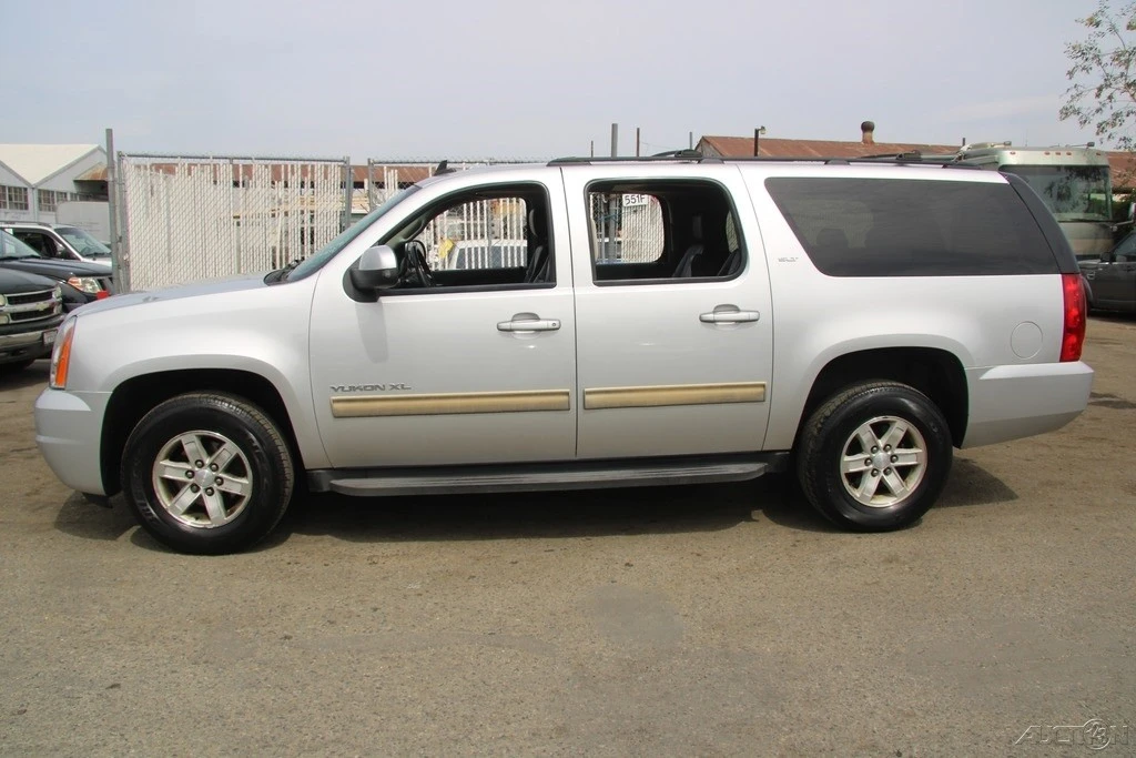 2014 GMC Yukon 3rd Gen - Image 3 of 21