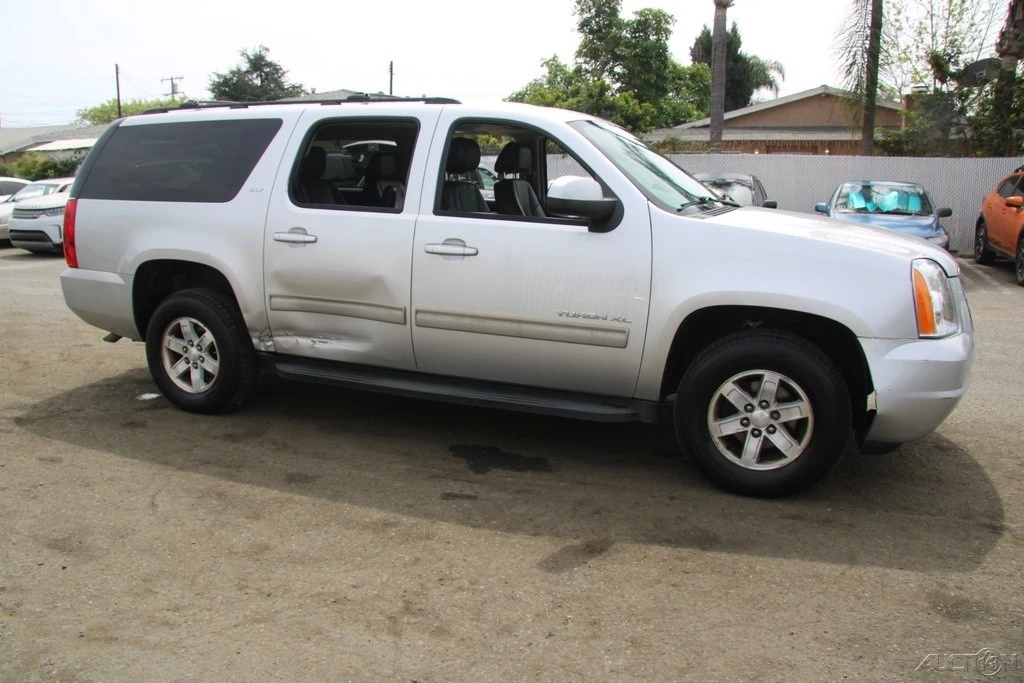 2014 GMC Yukon 3rd Gen - Image 9 of 21
