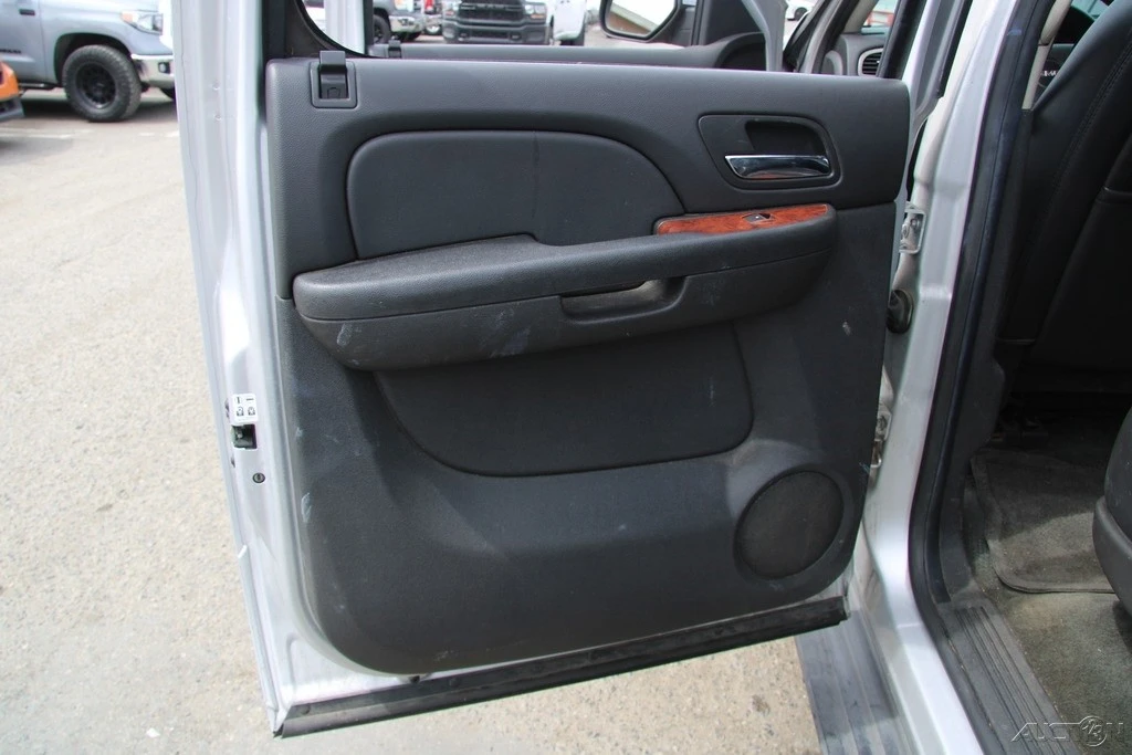 2014 GMC Yukon 3rd Gen - Image 20 of 21