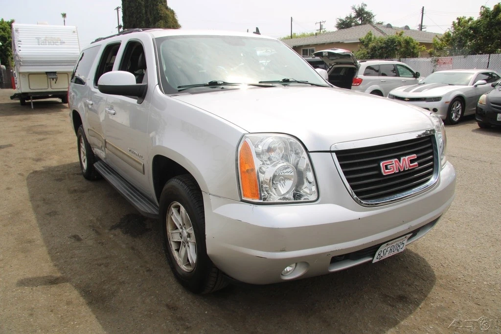 2014 GMC Yukon 3rd Gen - Image 10 of 21