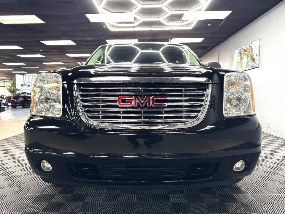 2014 GMC Yukon 3rd Gen - Image 3 of 12