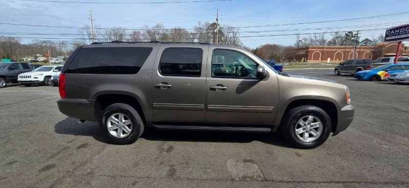 2014 GMC Yukon 3rd Gen - Image 3 of 9
